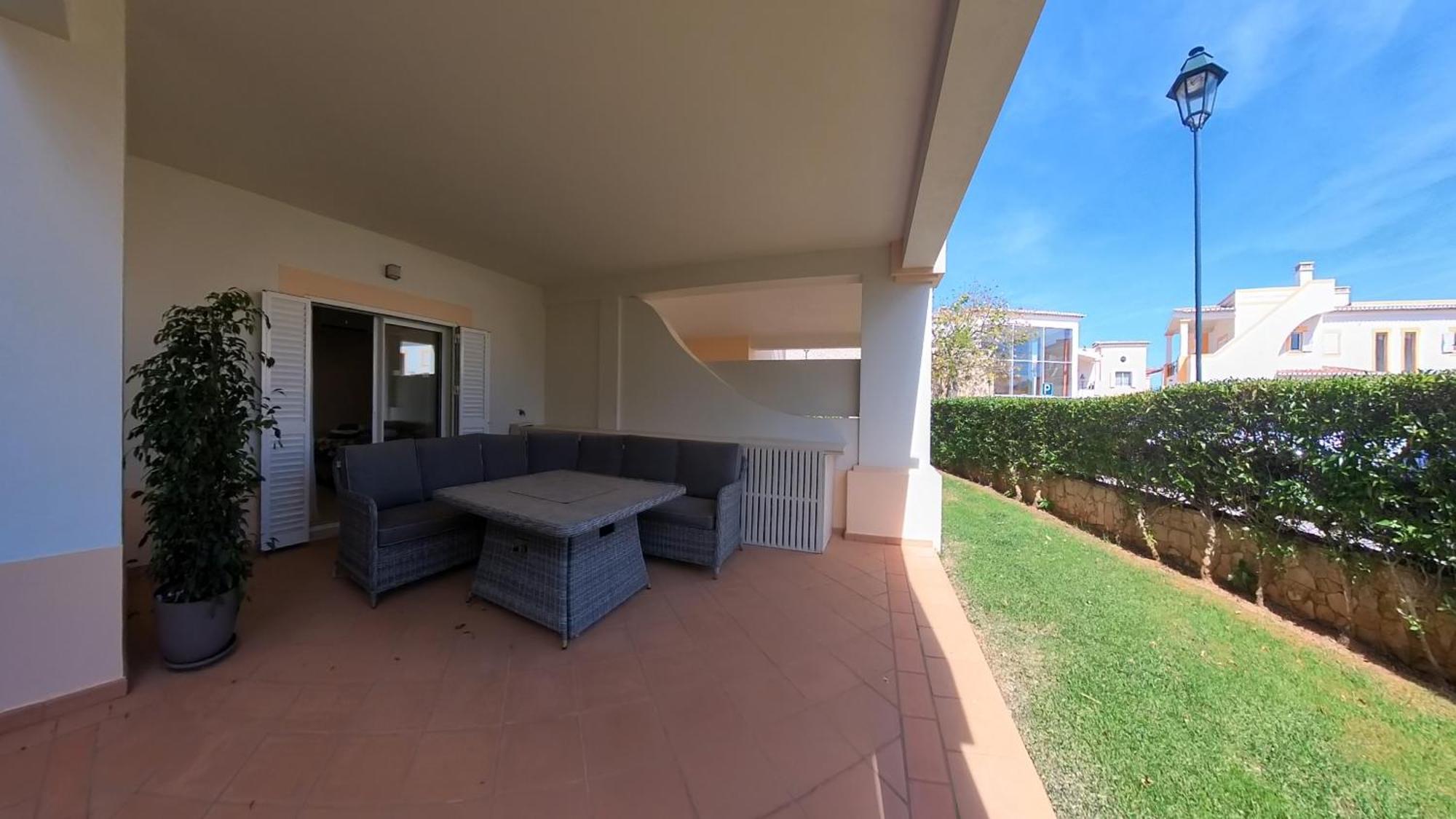 The View - Santo Antonio Villas, Golf & Spa Salema Oda fotoğraf